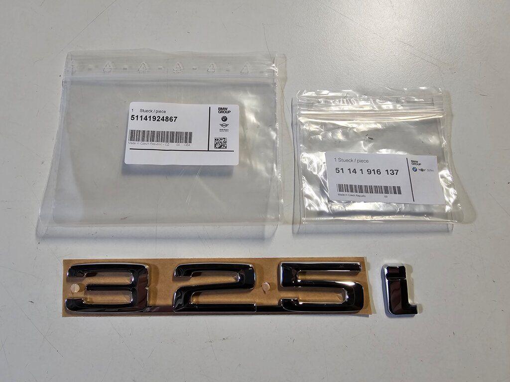 Embleem type aanduiding achterklep nieuw BMW 3 serie E30 325, Auto-onderdelen, Carrosserie en Plaatwerk, -, -, Nieuw, Ophalen of Verzenden