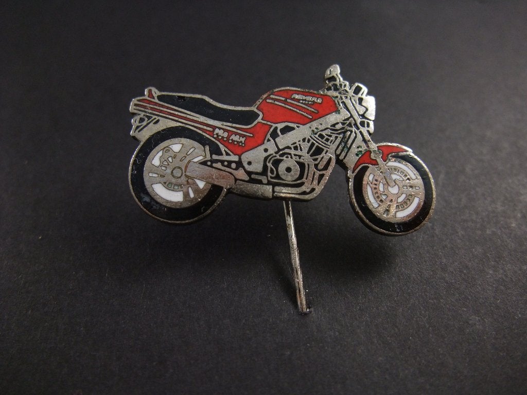 Honda NTV650 Revere (naked bike) emaille speld, Ophalen of Verzenden, Gebruikt, Overige onderwerpen