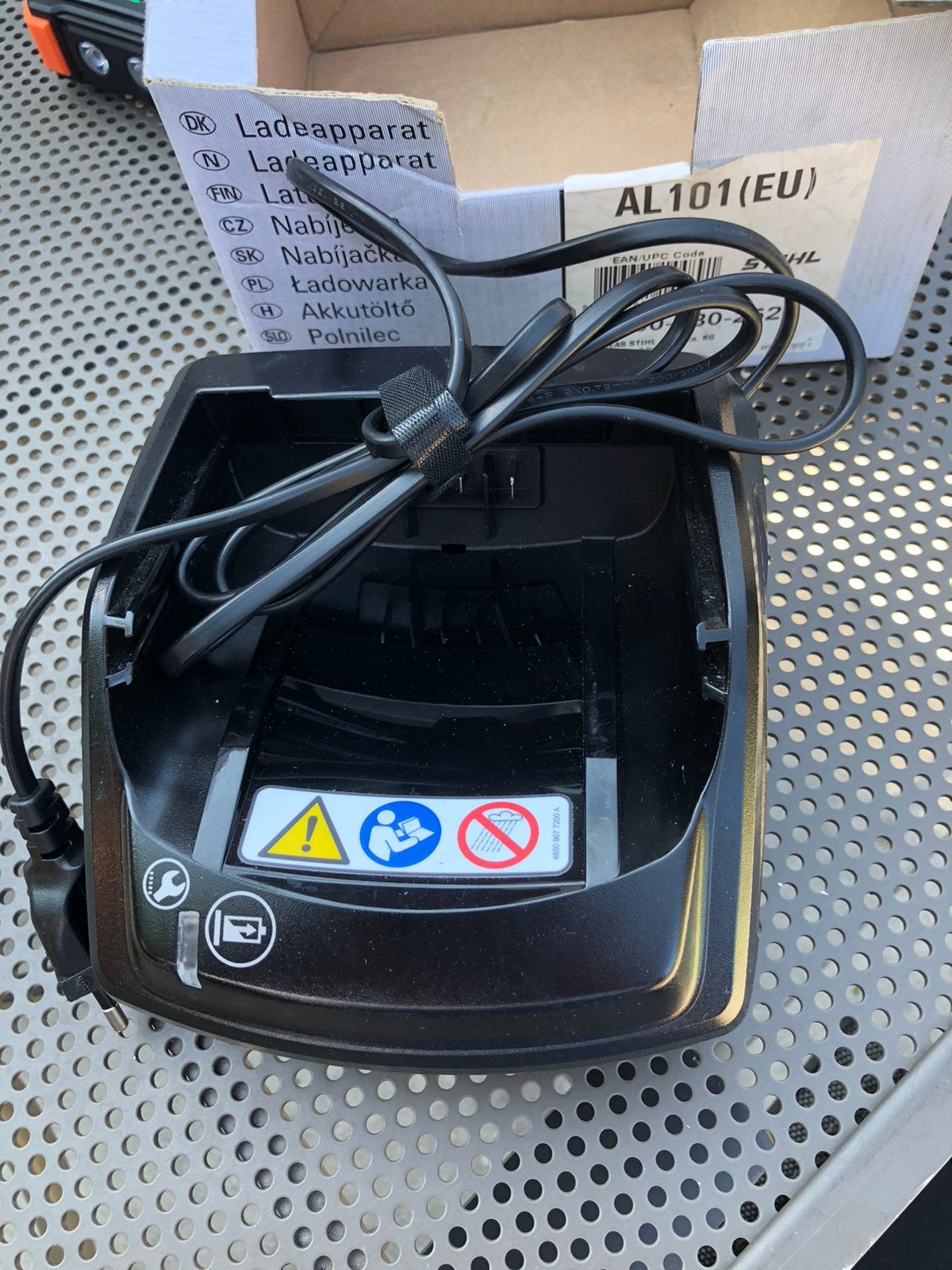 Stihl accu lader, Auto-onderdelen, Ophalen, Gebruikt