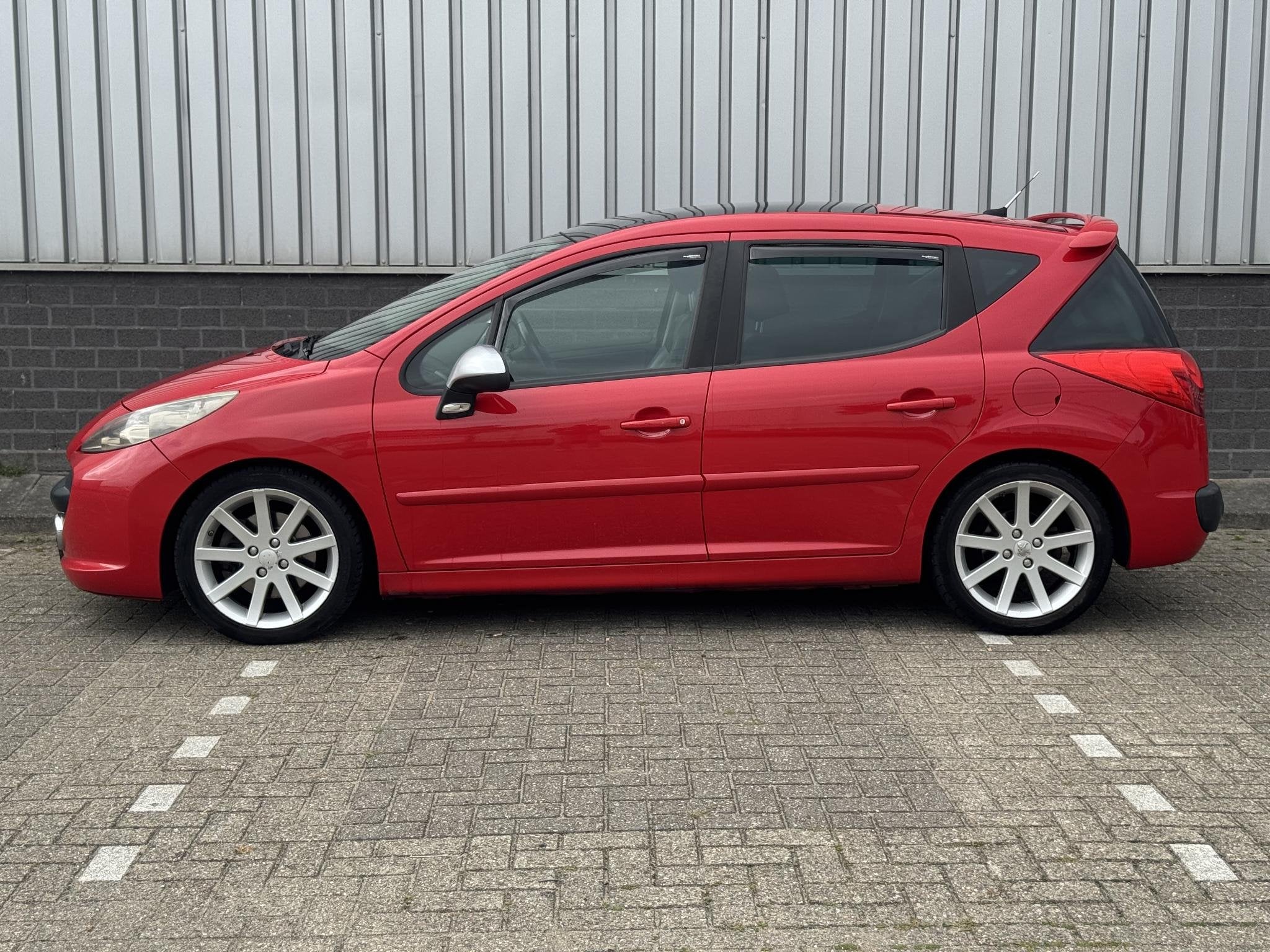 Peugeot 207 SW 1.6-16V T RC Panoramadak | 174 PK | Nieuwe AP, Auto's, Voorwielaandrijving, 1328 kg, Gebruikt, 4 cilinders