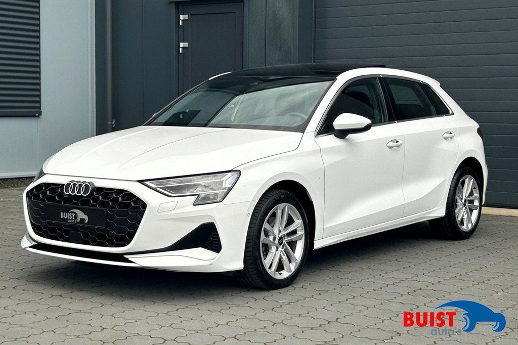 Audi A3 Sportback 30 TFSI Advanced edition PANO LEER ACC CAM, 4 cilinders, 116 pk, Wit, Bedrijf