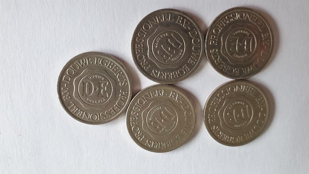 1013 setje van 5 douwe egberts koffiemunten, Verzenden, Overige materialen