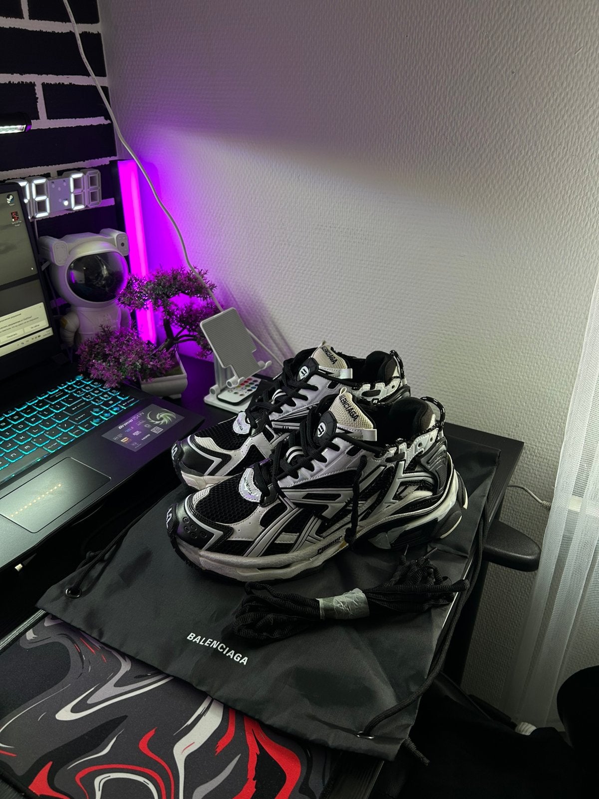 Balenciaga Runner, Kleding | Heren, Schoenen, Ophalen of Verzenden, Zo goed als nieuw, Zwart