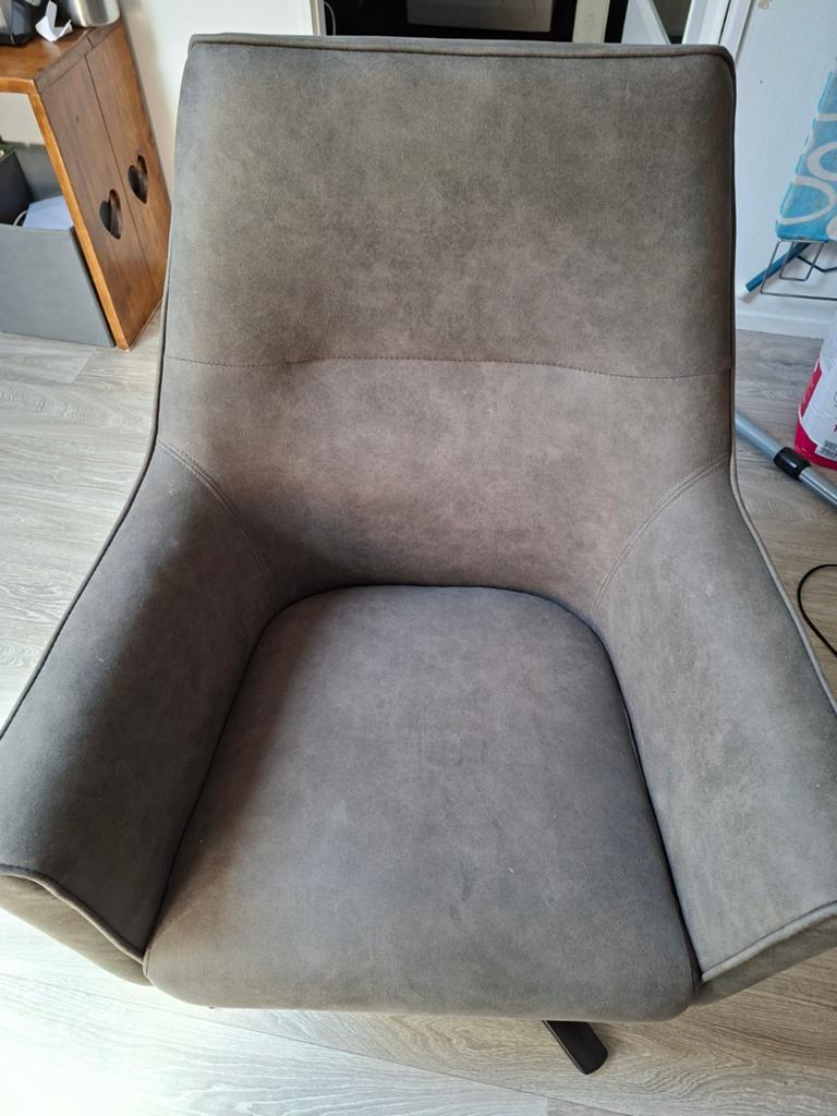 Moderne draaibare fauteuil Leen Bakker Nilesto grijs, Ophalen, 75 tot 100 cm, Zo goed als nieuw, Stof