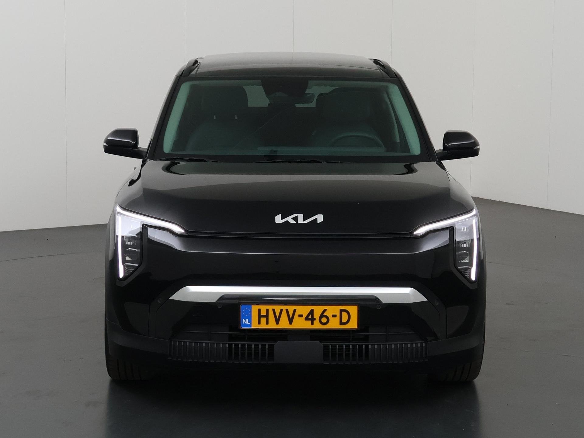 Kia EV3 Plus Advanced 81.4 kWh | SOH 99% | Panoramadak | Har, Auto's, Zwart, Origineel Nederlands, Grijs, 204 pk