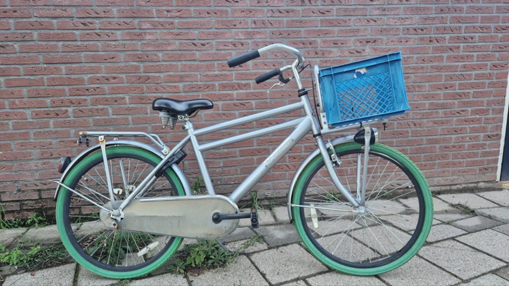 POPAL 24 inch meisjesfiets met handrem en bak, Fietsen en Brommers, Fietsen | Meisjes, Ophalen, Terugtraprem, 24 inch, Popal
