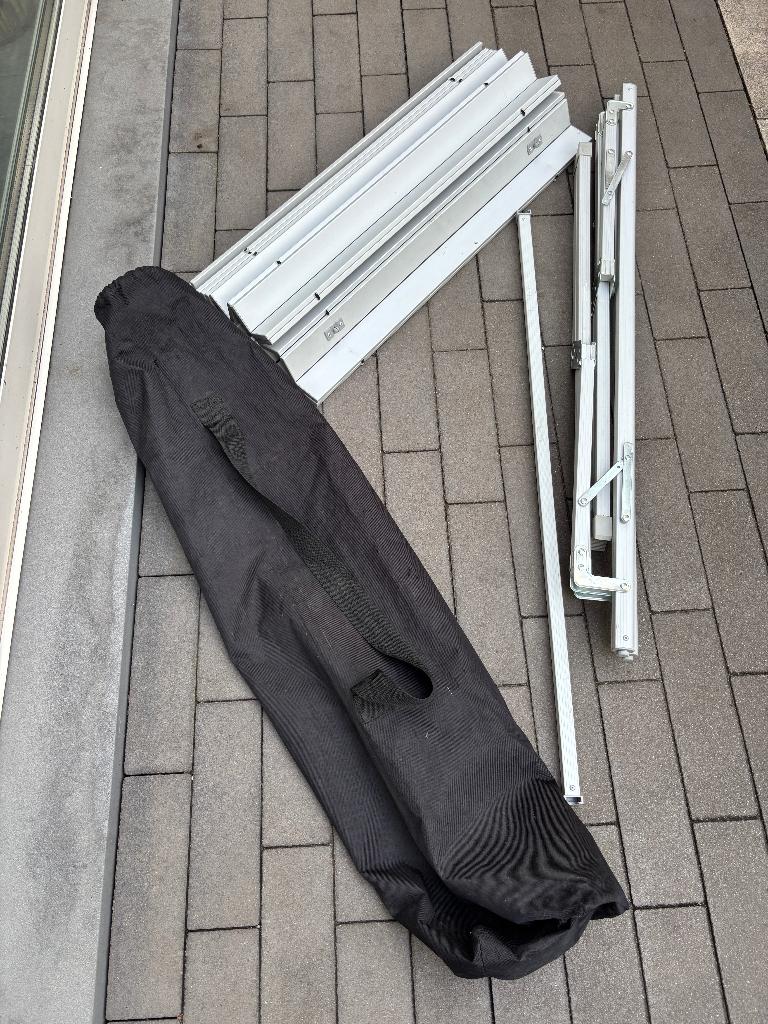 Campingtafel, Caravans en Kamperen, Ophalen, Gebruikt, Campingtafel