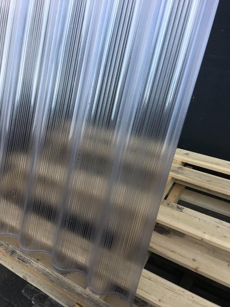 Doorzichtige golfplaten polycarbonaat drie wandig nieuw, Doe-het-zelf en Verbouw, Dakpannen en Dakbedekking, Kunststof, Polyonda.nl