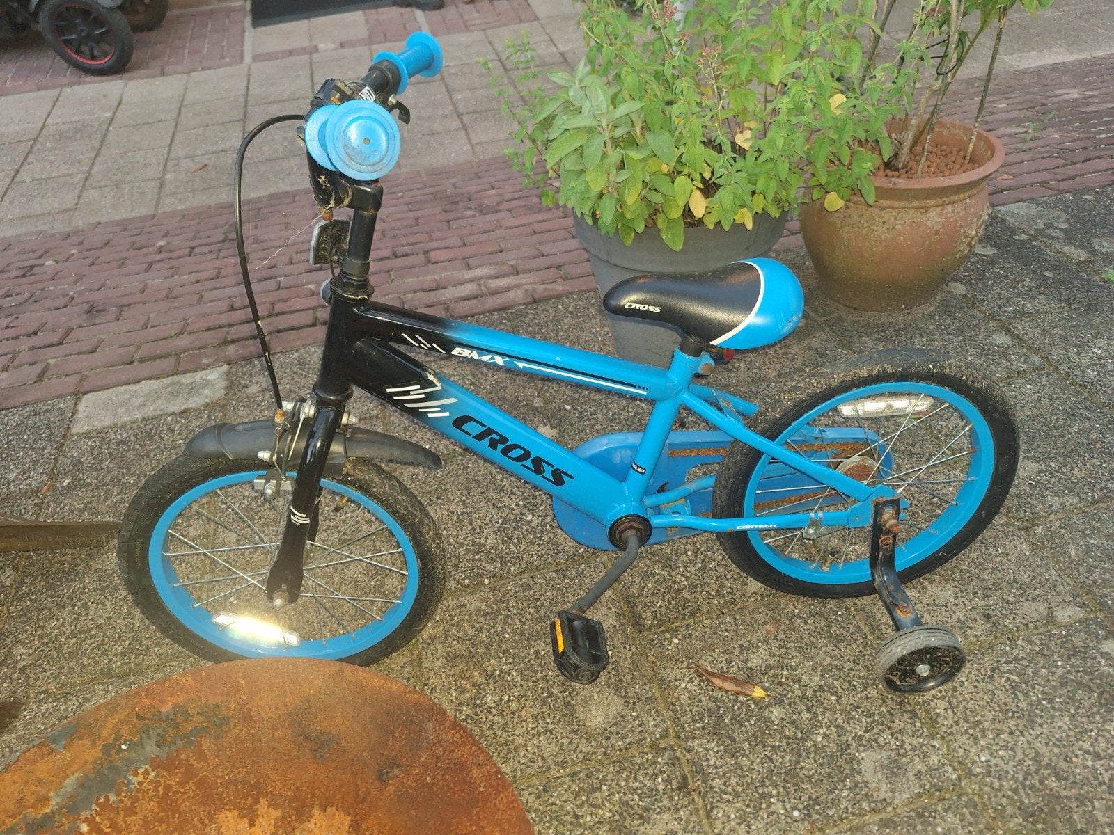 Kinderfiets BMX Cross - Blauw/Zwart met zijwieltjes, Fietsen en Brommers, Fietsen | Kinderfietsjes, Ophalen
