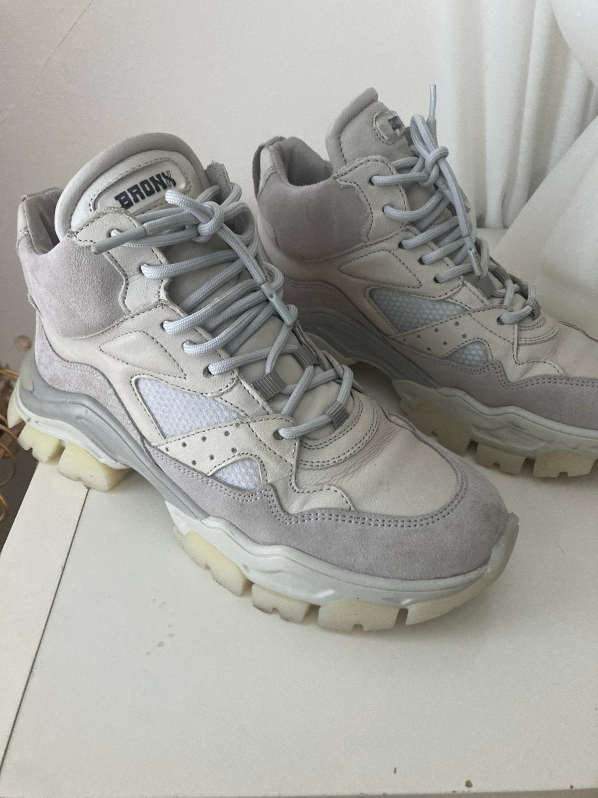 Super comfortabele Bronx sneakers maat 37 - leer en suède, Ophalen of Verzenden, Sneakers of Gympen, Grijs, Gedragen