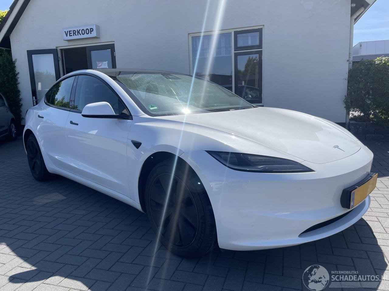 Tesla Model 3 RWD 60 kWh N.A.P NL AUTO PRACHTIG! (bj 2024), Automaat, Wit, Elektrisch, Ito-toren, 11e verdieping, Gustav Mahlerplein 76A ,1082 MA, Amsterdam, Nederland