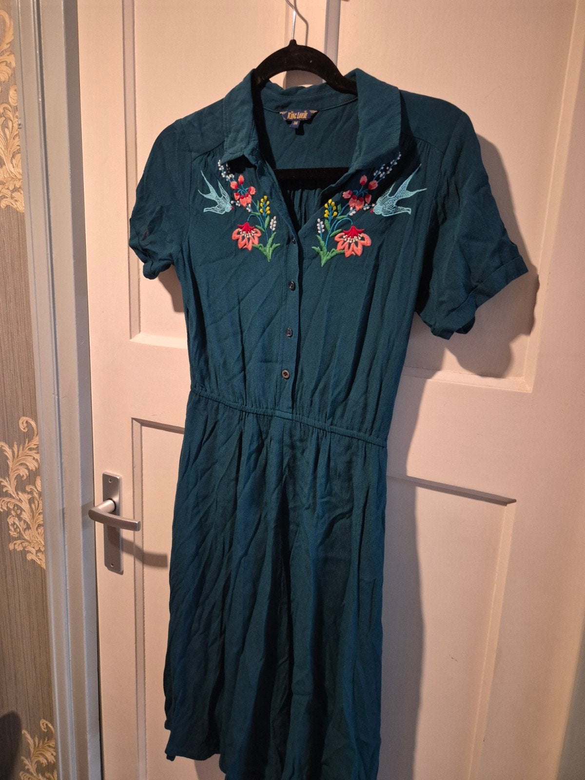 King Louie Jurk met borduursel - Maat 36 (S), Kleding | Dames, Ophalen of Verzenden, Zo goed als nieuw, Knielengte, King Louie