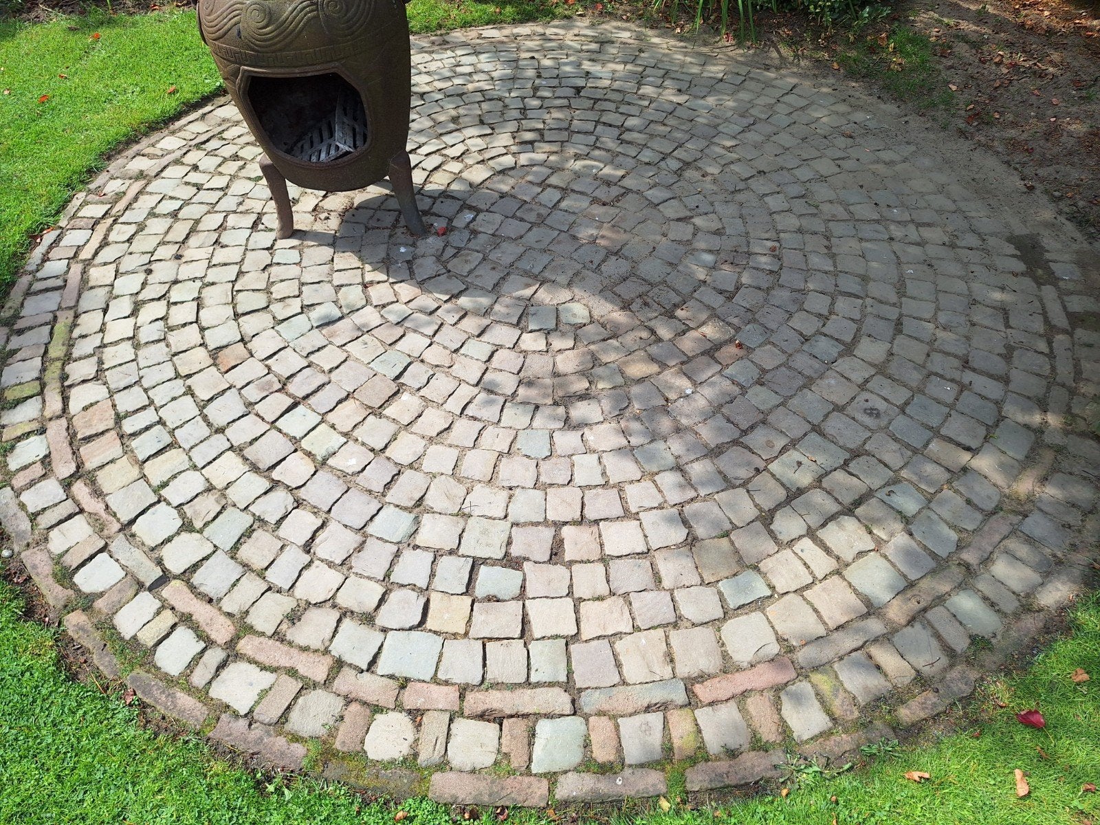 Gebruikte natuursteen kinderkoppen voor terras of oprit, Ophalen, Gebruikt, Klinkers, 5 tot 10 m²