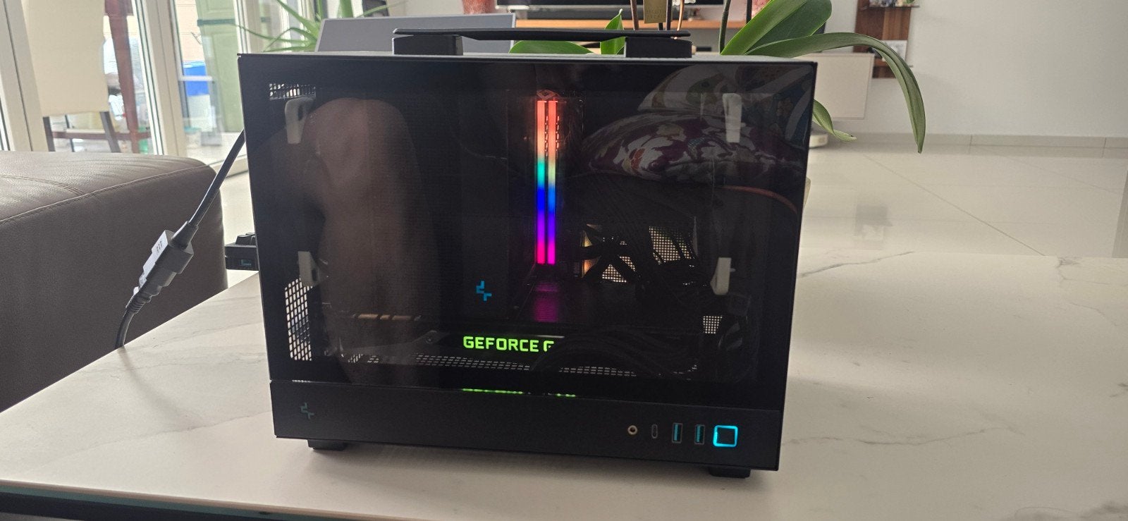 i9-9900K Z390i 1070 FE 16GB 500gb, Ophalen, Zo goed als nieuw, 4 Ghz of meer