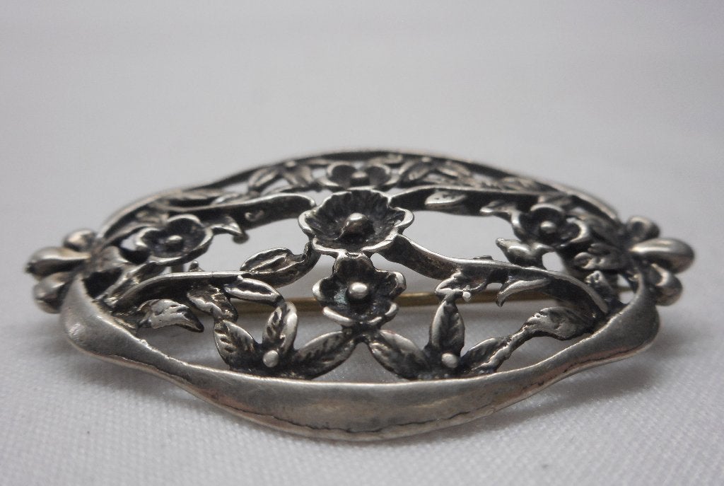 Zilveren vintage bloemen broche nr.111, Verzenden, Minder dan 4 cm, Zo goed als nieuw, Zilver