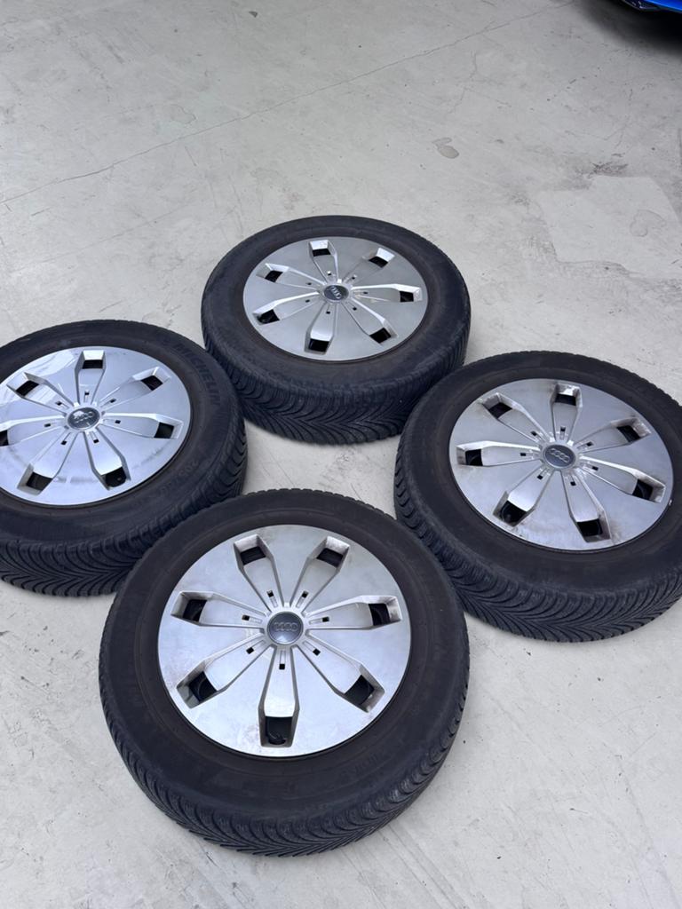 Audi Q2 16”set 5x112 winterbanden 205/60R16 Michelin Alpin 5, Auto-onderdelen, Ophalen, Gebruikt, 16 inch, Banden en Velgen
