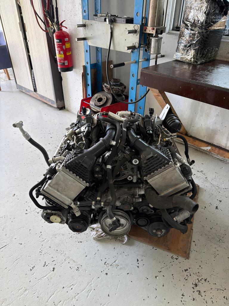 Bmw S63b44b motor met defect, Auto-onderdelen, Motor en Toebehoren, Ophalen, Gebruikt, BMW