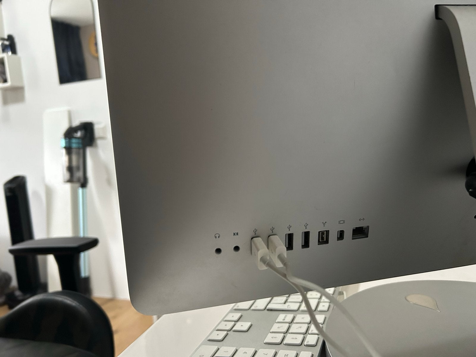 Apple iMac 21.5 inch - Compleet met toetsenbord en muis, Computers en Software, Apple Desktops, Ophalen, Gebruikt, IMac, Onbekend