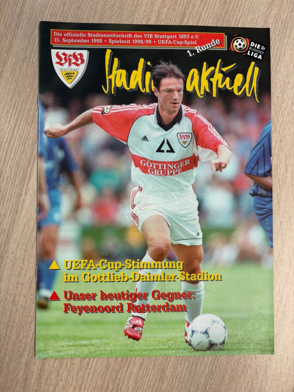 VfB Stuttgart - Feyenoord, Verzamelen, Ophalen of Verzenden, Zo goed als nieuw, Feyenoord, Boek of Tijdschrift