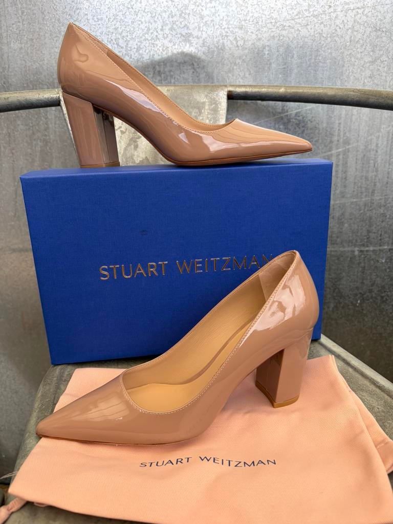 Stuart weitzman €425 heels pumps nude 36 patent, Kleding | Dames, Schoenen, Ophalen of Verzenden, Zo goed als nieuw, Beige