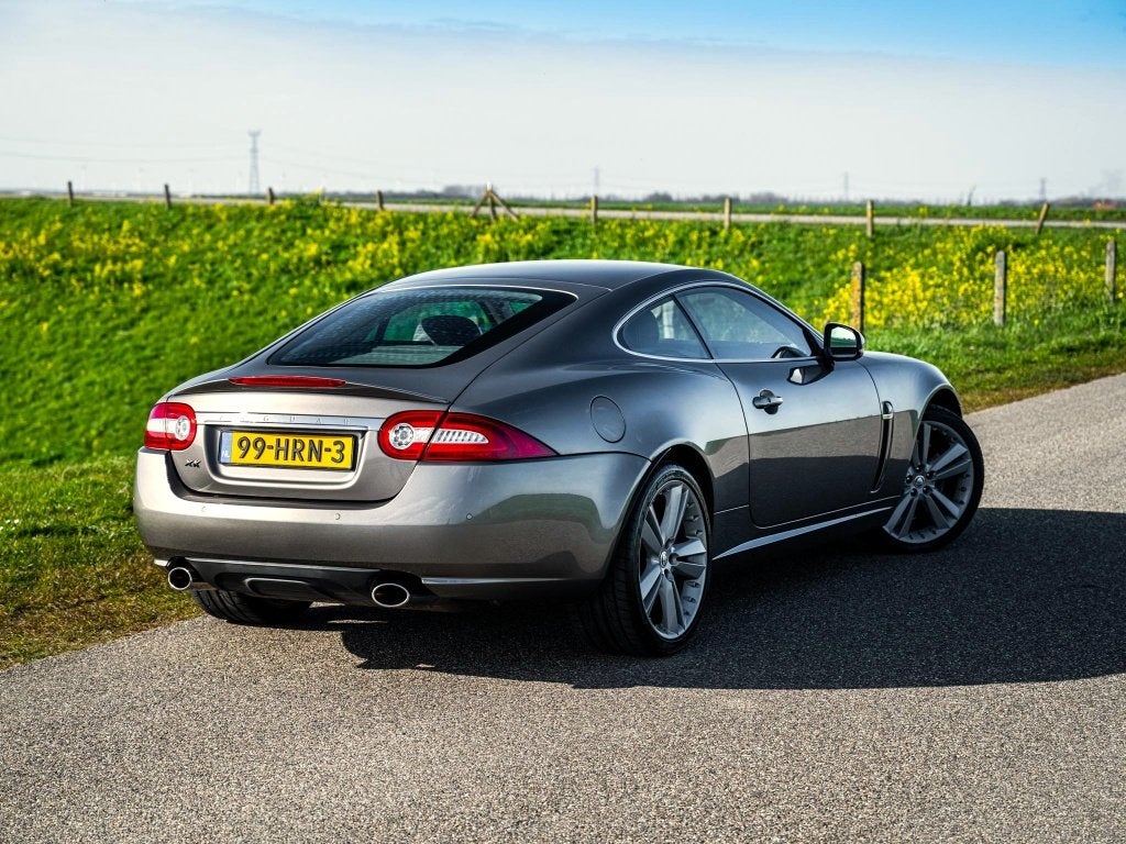 Jaguar XK 5.0 V8 Coupé Portfolio B&W ACC NL/NAP (bj 2009), Auto's, Jaguar, Euro 5, Achterwielaandrijving, 4 stoelen, Bedrijf