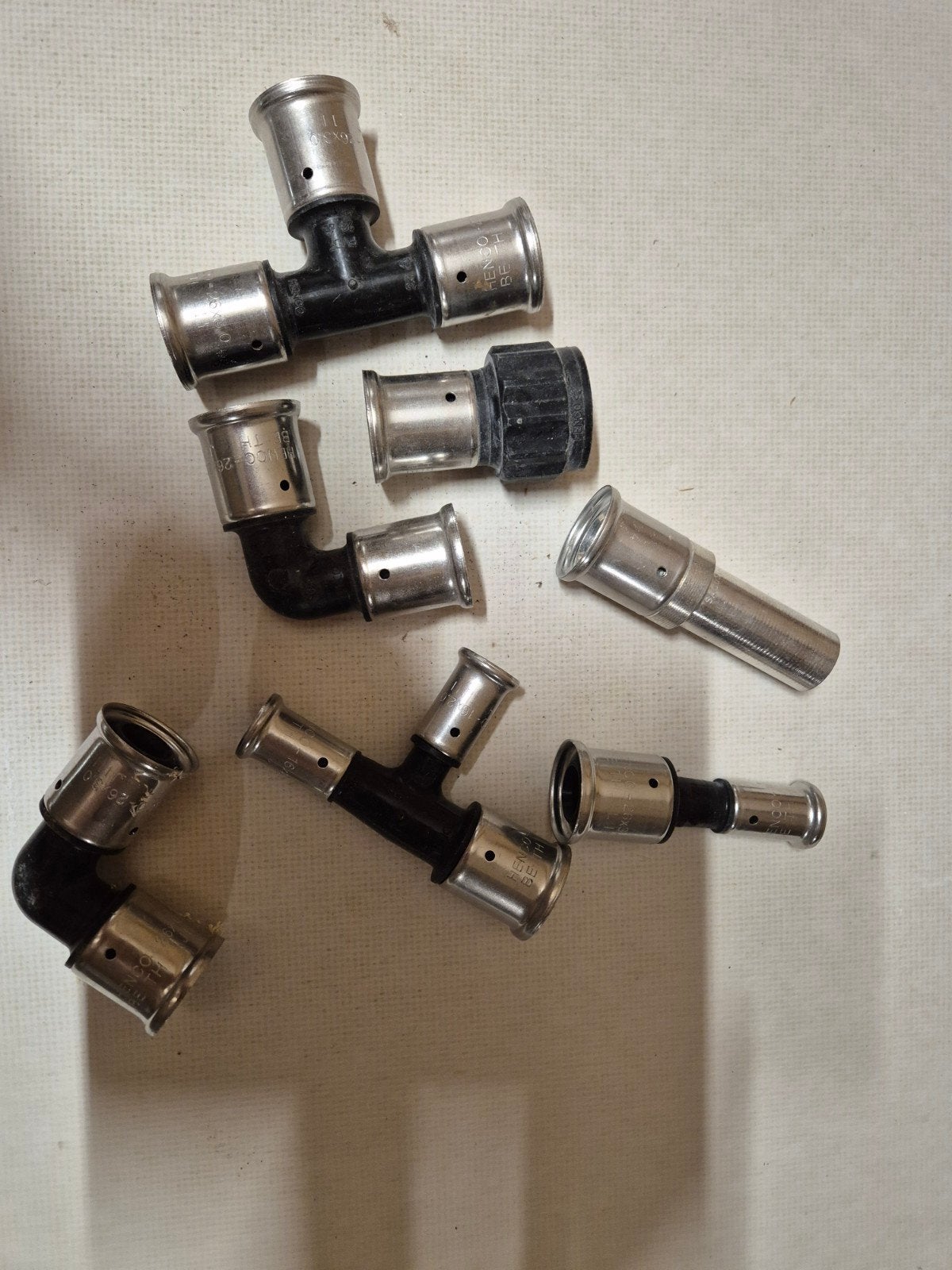 Diverse persfittingen voor waterleidingen merk henco  26mm, Overige materialen, Bochten, Nieuw, Minder dan 2 meter