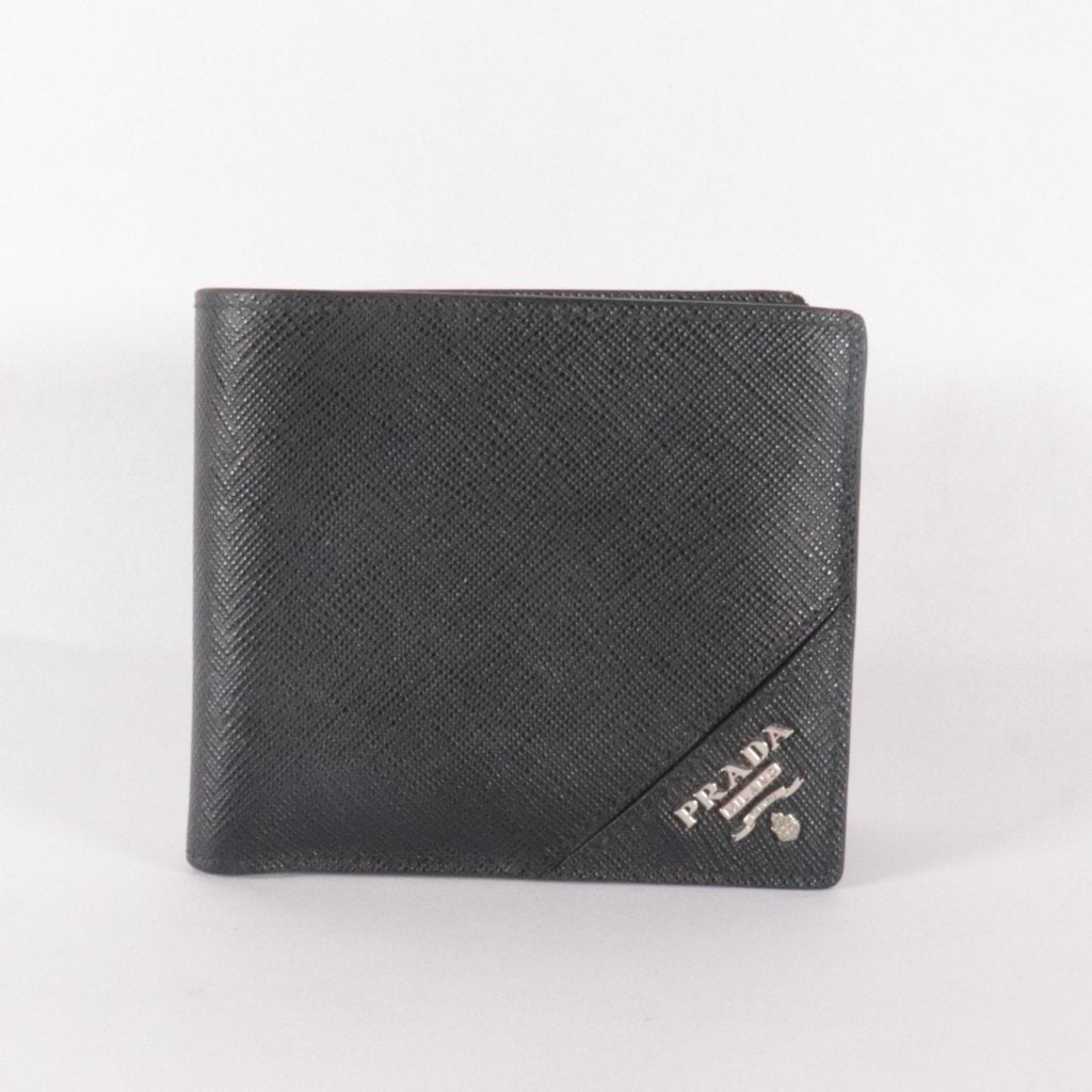 Prada Saffiano Leather Wallet - Zeer Nette Staat, Prada, Gebruikt, Support@prada.com, Prada S.p.A., 1 Via A. Manzoni, 
20121 Milan
Italy
