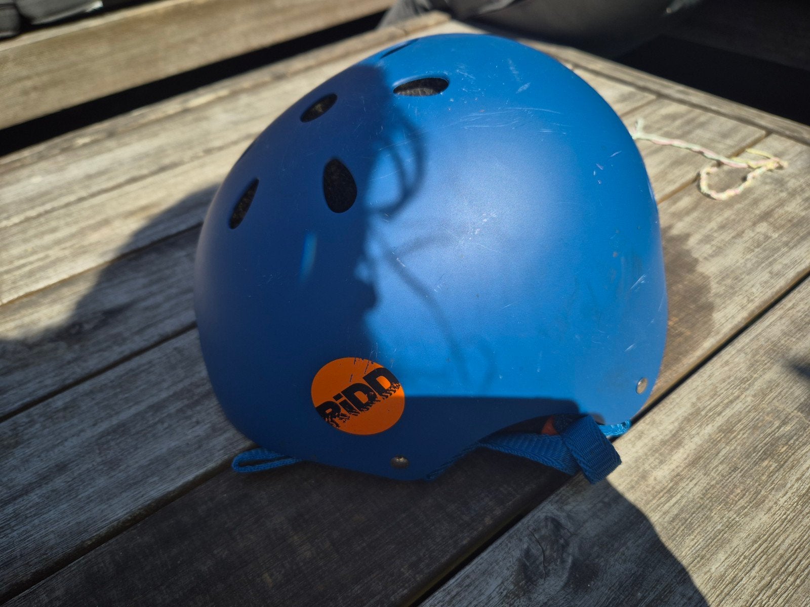 Blauwe kinderhelm - RIDD - Gebruikt, Fietsen en Brommers, Gebruikt, Jongen of Meisje, Overige maten, Ophalen of Verzenden