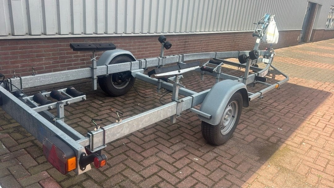 Kalf trailer met een 1500KG as en kenteken  !!!, 6 tot 9 meter, Overige typen, Ophalen of Verzenden, Zo goed als nieuw
