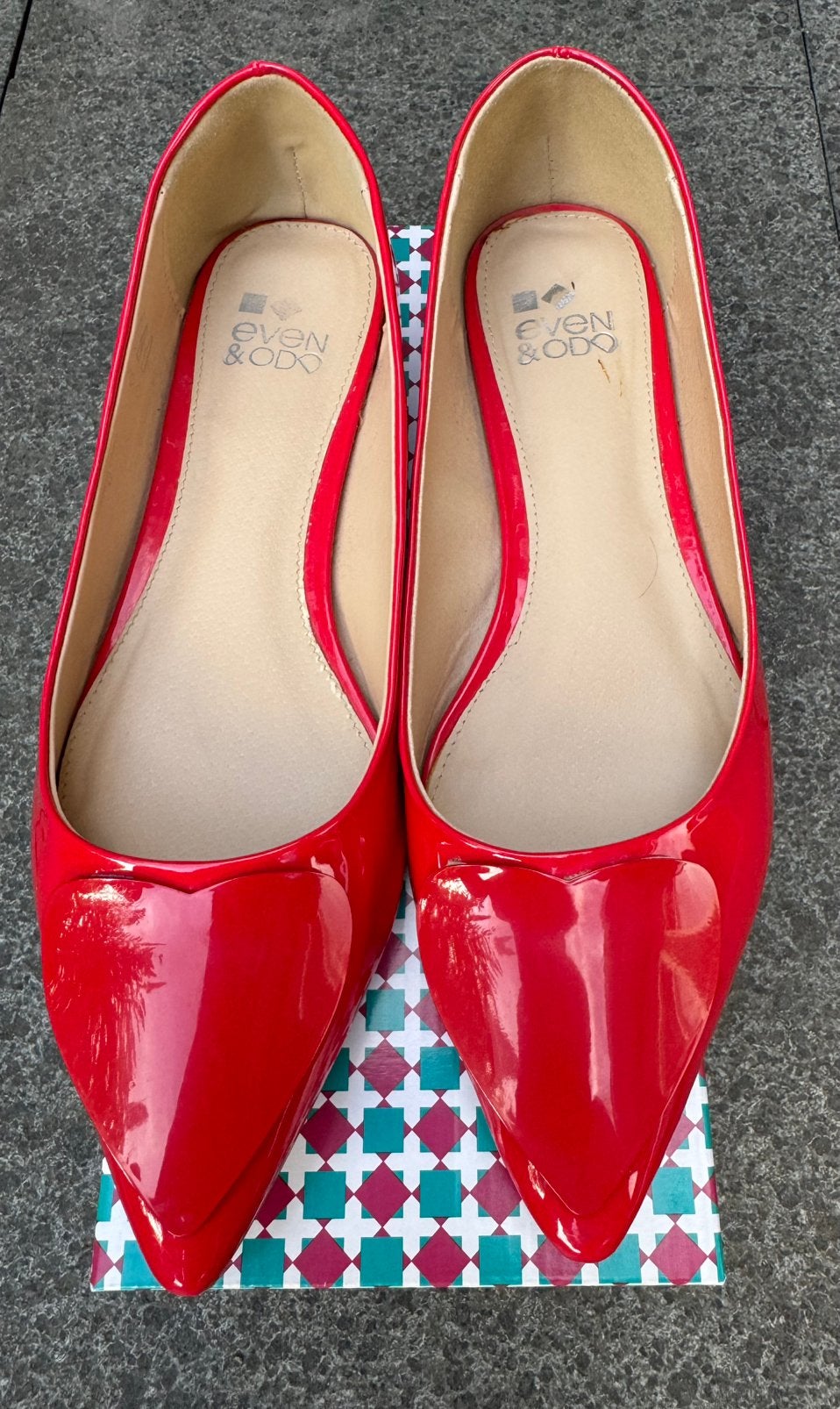 Feestelijke rode ballerina damesschoen maat 42 Even&Odd, Kleding | Dames, Schoenen, Ophalen of Verzenden, Zo goed als nieuw, Rood