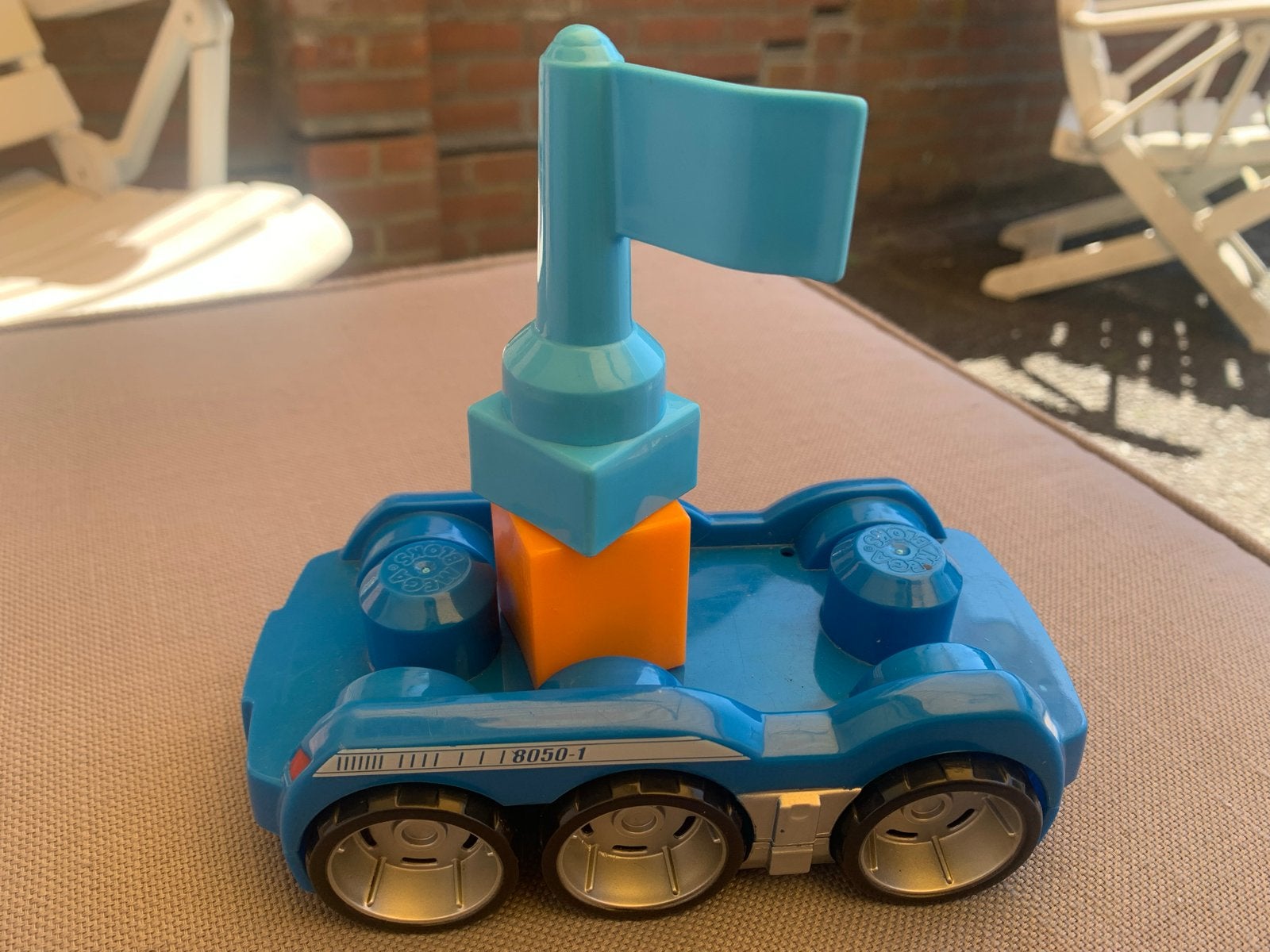 Mega Bloks voertuig met vlag - Blauw, Kinderen en Baby's, Speelgoed | Bouwstenen, Ophalen of Verzenden, Zo goed als nieuw, Megabloks