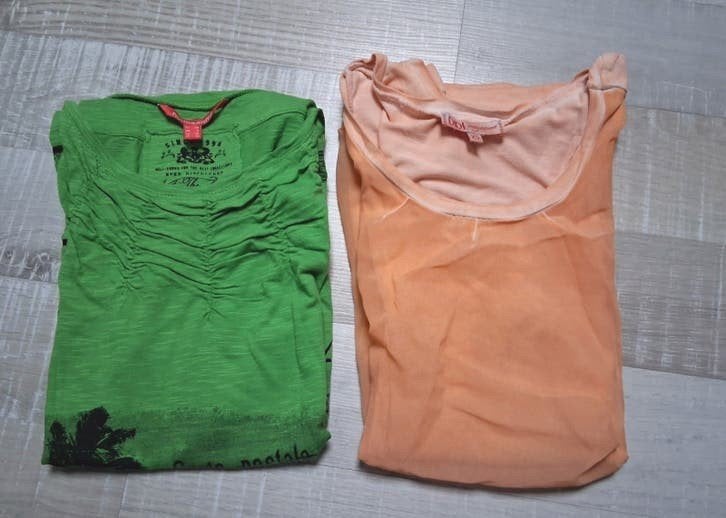 2 leuke tops in maat Xs, Overige kleuren, Ophalen of Verzenden, Zo goed als nieuw, Zonder mouw