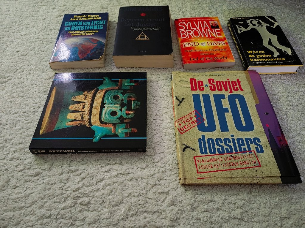 Ancient Astronaut, Illuminati, U.A.P boeken, Ophalen, Zo goed als nieuw