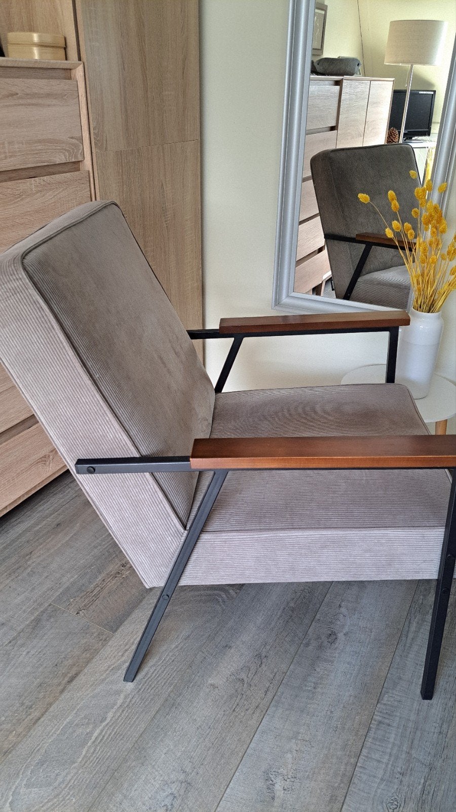Woood fauteuil Sally - ribstof beige/grijs, Huis en Inrichting, Fauteuils, Ophalen, Gebruikt, Modern, Industrieel, 75 tot 100 cm