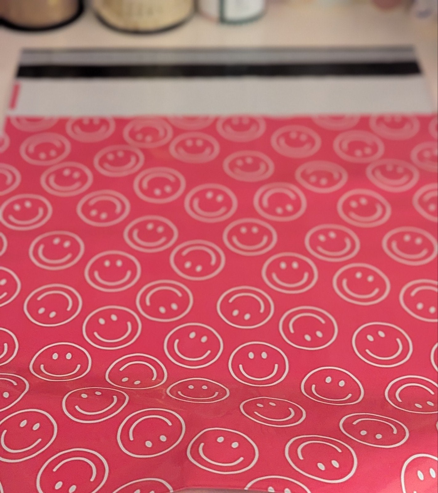 #14 50 Vrolijke smiley verzendzakken, Diversen, Cadeaupapier, Ophalen of Verzenden, Nieuw
