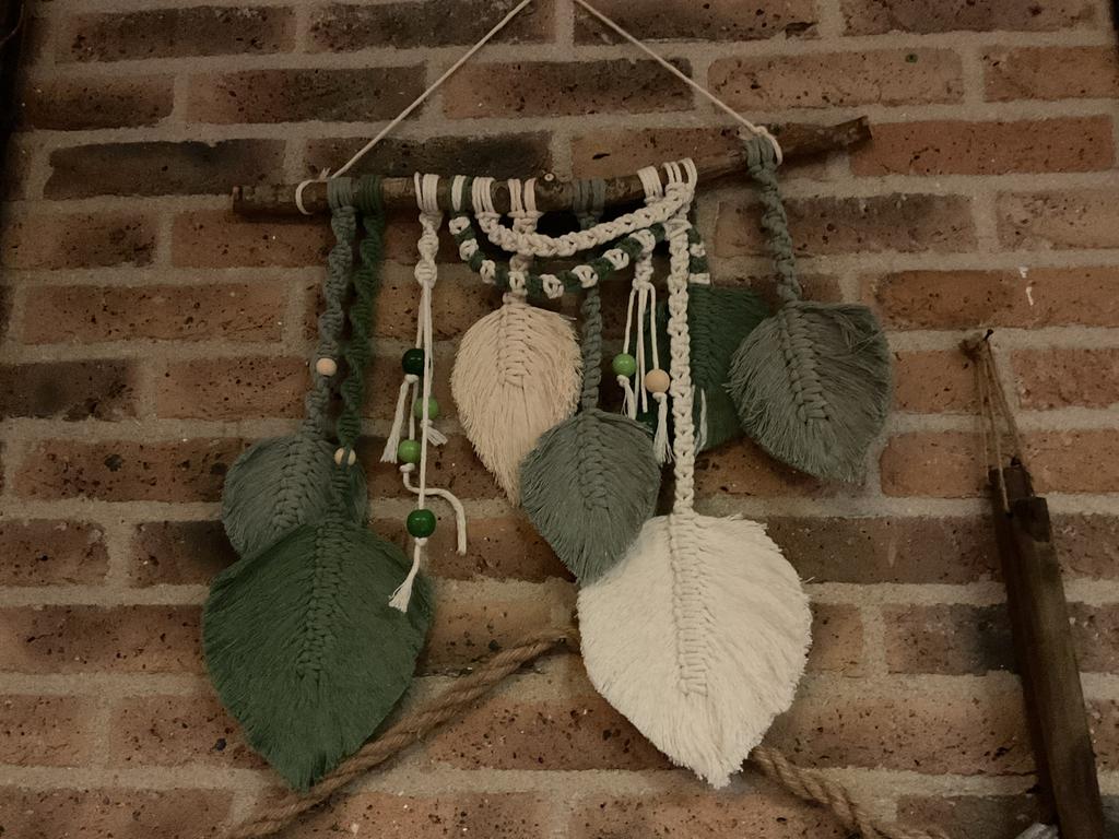 Macramé Wandhanger met Veren en Kralen - Boho Decoratie, Meerkleurig, Textiel, Nieuw, Ophalen of Verzenden
