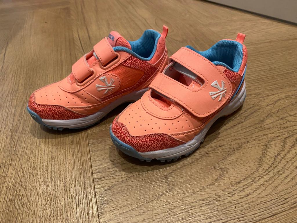 Reece hockeyschoenen maat 28, Sport en Fitness, Hockey, Ophalen of Verzenden, Zo goed als nieuw, Schoenen