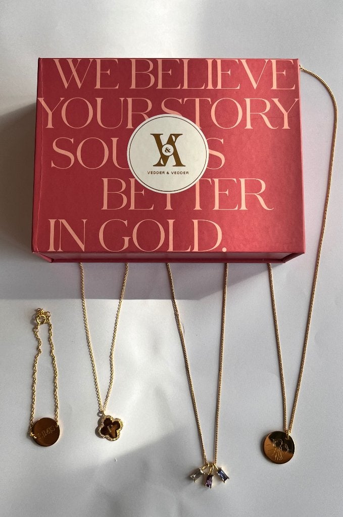 Vedder & Vedder, Overige materialen, Nieuw, Met hanger, Ophalen of Verzenden