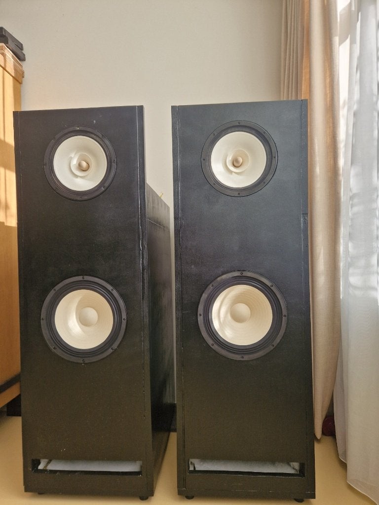 Sonido fieldcoil speaker systeem, Vloerstaande luidspreker, Zo goed als nieuw, 60 tot 120 watt, Ophalen