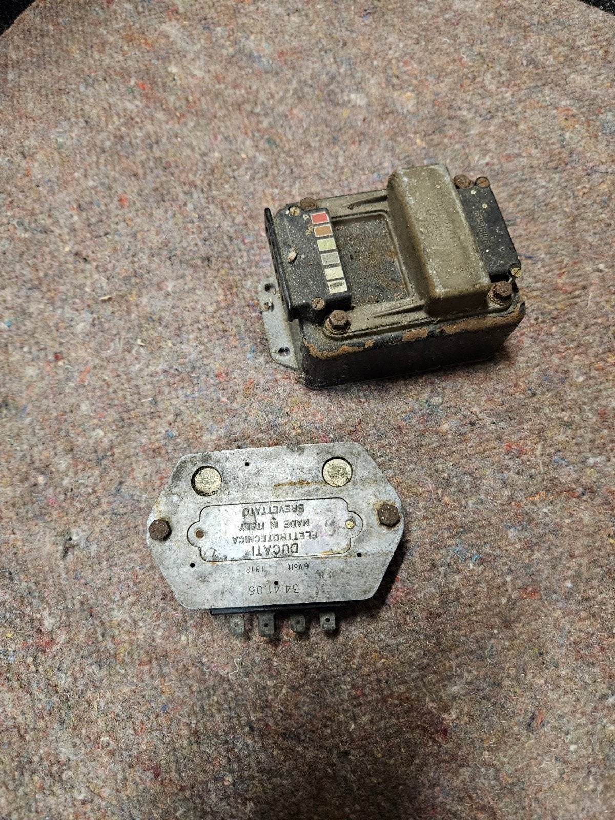 6V Spanningsregelaar Ducati Classic 1-cilinder, Ophalen of Verzenden, Gebruikt