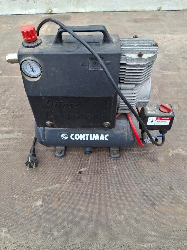 Kleine compressor, Doe-het-zelf en Verbouw, Compressors, Minder dan 25 liter, Ophalen, Gebruikt, Minder dan 200 liter/min
