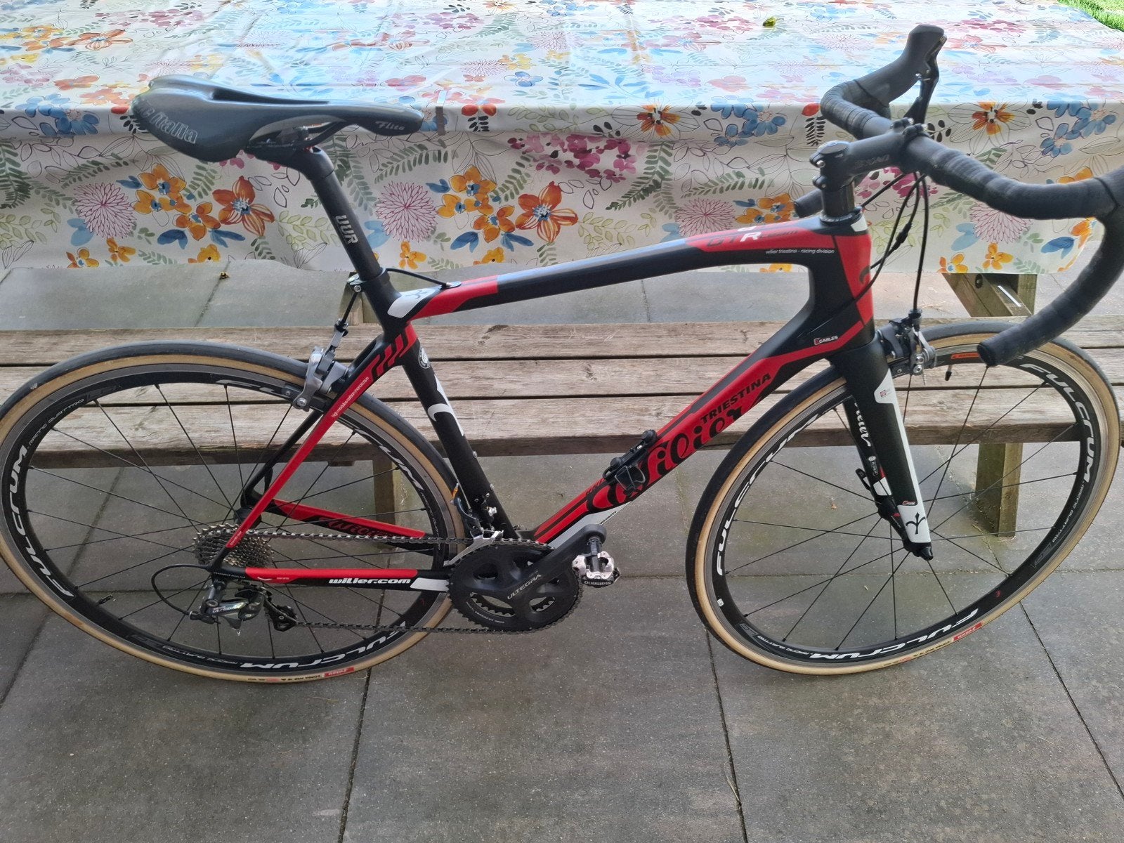 Wilier GTR Team racefiets - Ultegra - Fulcrum wielen, 28 inch, Gebruikt, Carbon, 49 tot 53 cm