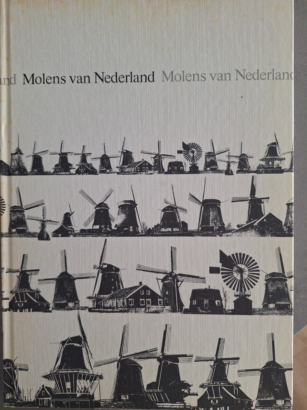 Molens van Nederland - Prachtig geïllustreerd boek, Ophalen of Verzenden