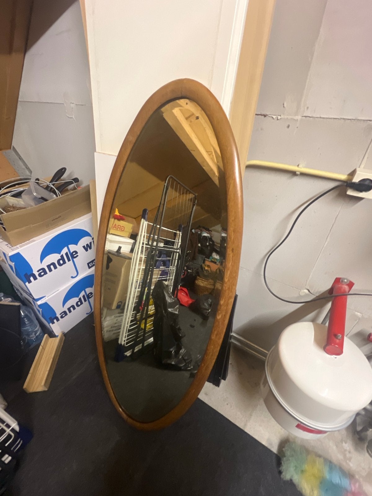 Ovale spiegel met houten lijst - Paar beschadigingen, Antiek en Kunst, Ophalen, Ovaal, 50 tot 100 cm, 100 tot 150 cm