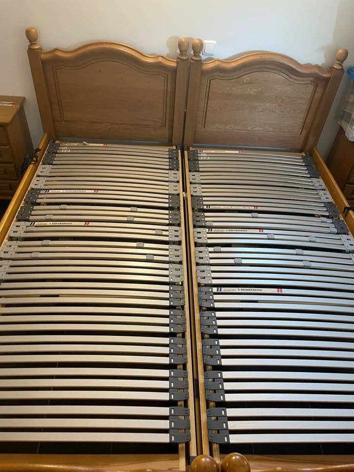 Elektrisch bedienbare bedden (90x200) met nachtkastjes, Ophalen, 90 cm, Tweepersoons, 200 cm