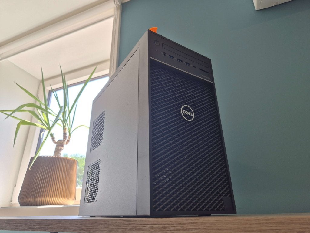 P3640 WORKSTATION | RX 570 8GB, i5 10600, 16GB DDR4, 256GB, Niet ingevuld, Niet ingevuld, Refurbished, Ophalen of Verzenden