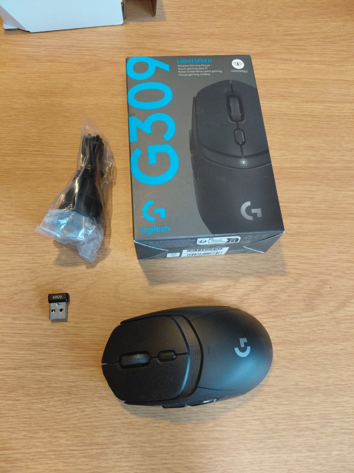 Logitech G309 Lightspeed Draadloze Gaming Muis, Rechtshandig, Muis, Ophalen of Verzenden, Zo goed als nieuw