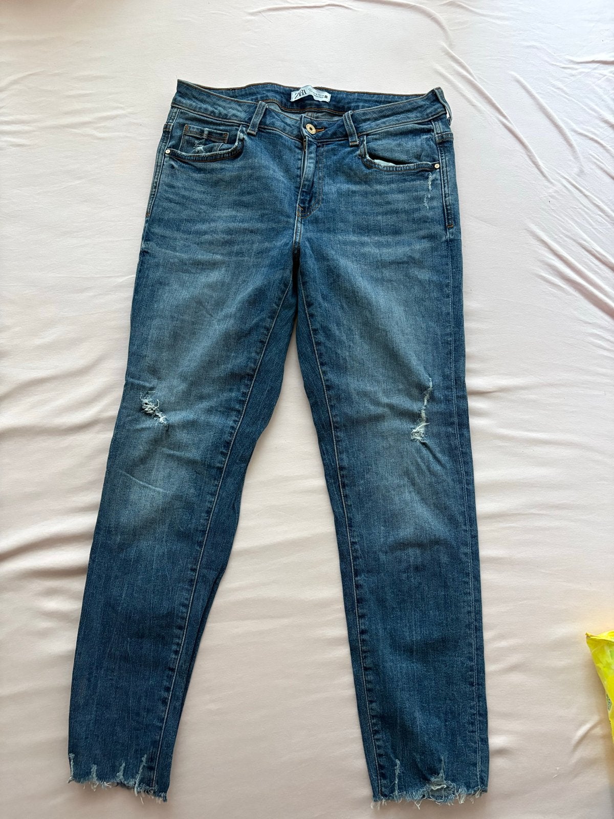 Zara Skinny Jeans met gaten maat 42, Ophalen of Verzenden, Zo goed als nieuw, Blauw, Overige jeansmaten
