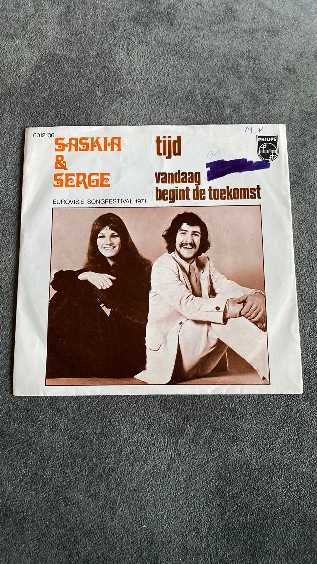 Vinyl single Saskia & Serge - Tijd, Cd's en Dvd's, Vinyl Singles, Ophalen of Verzenden, Zo goed als nieuw, Nederlandstalig