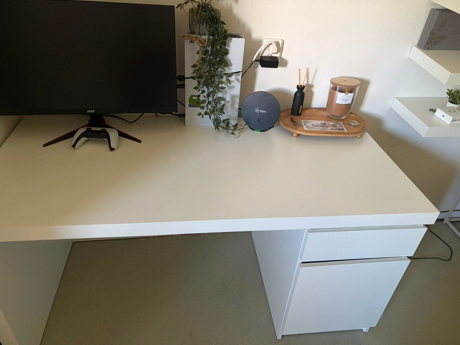 Wit bureau met lades - Ideaal voor thuiswerken of gaming, Ophalen, Met lades, Gebruikt, Spaanplaat of MDF